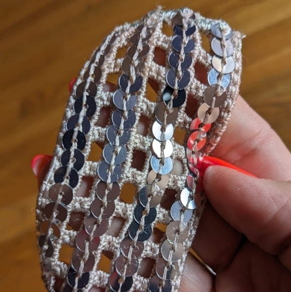 SOLD: Unbranded Silver Sequin Chain Belt - Picture 2 of 7